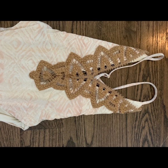 Blue life Eclipse halter one piece - Picture 8 of 8